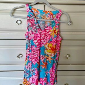 Lilly Pulitzer sleeveless blouse.